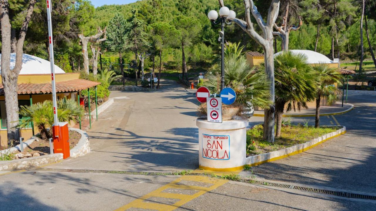 Centro Turistico San Nicola Hotel Peschici Buitenkant foto